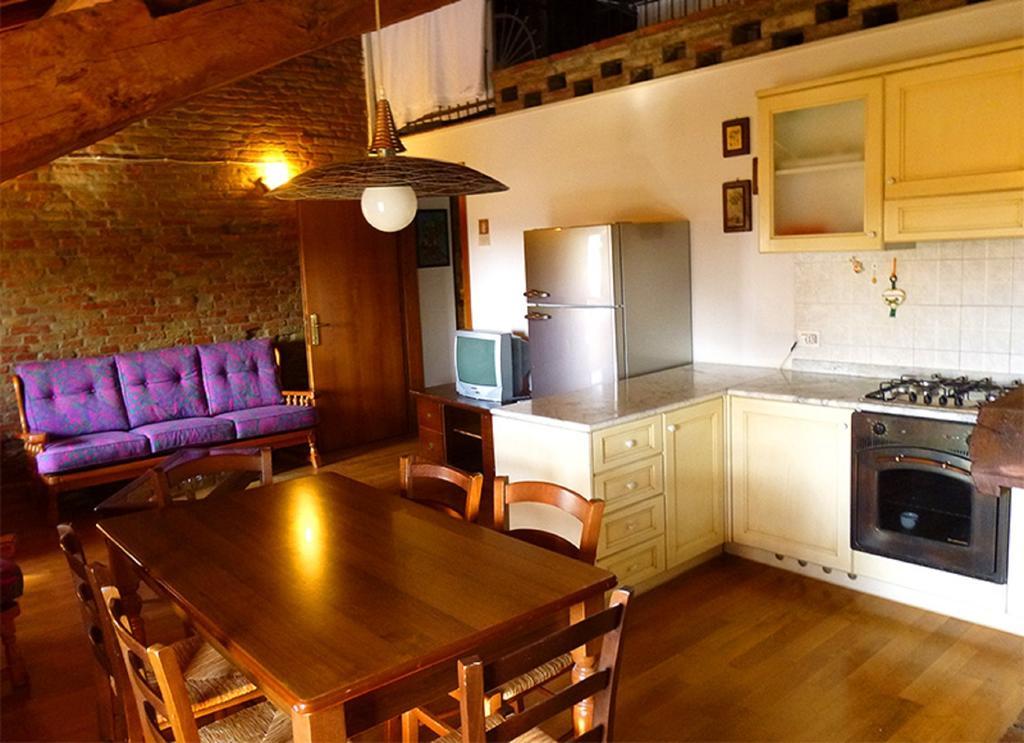 La Tomina Guest House Мирандола Стая снимка
